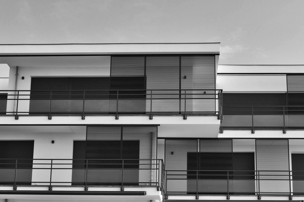 Apartments with flat roofs