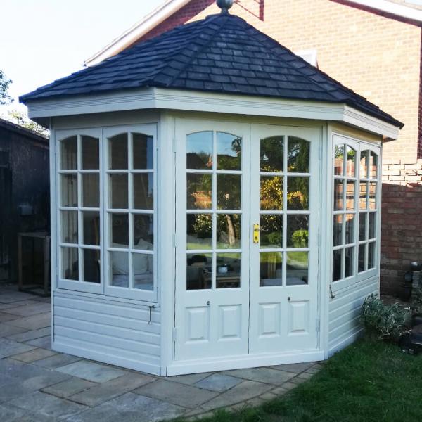 Summer house repairs and decoration