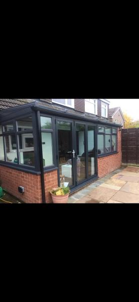 Installation of modern anthracite lean-to 